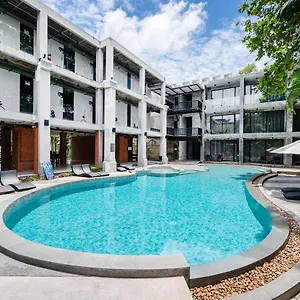 https://suwan-palm-resort.khao-lakhotels.com